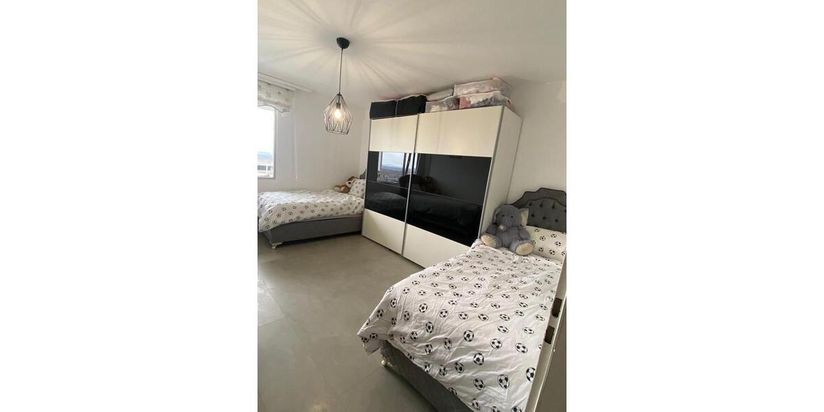 Etagenwohnung Duisburg Essenberg - 3 Zimmer, 85 m&sup2;, 500&euro; | Angebot:25756619