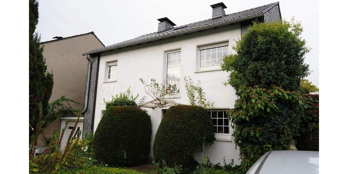 Mehrfamilienhaus, Wohnhaus Moers Hülsdonk - 6 Zimmer, 132 m&sup2;, 580.000&euro; | Angebot:25896452