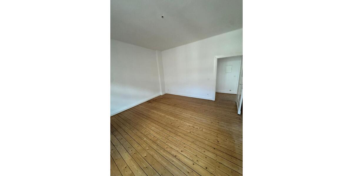 Schöne helle 4 Zimmer Wohnung in zentraler Lage von Krefeld 4 zimmer