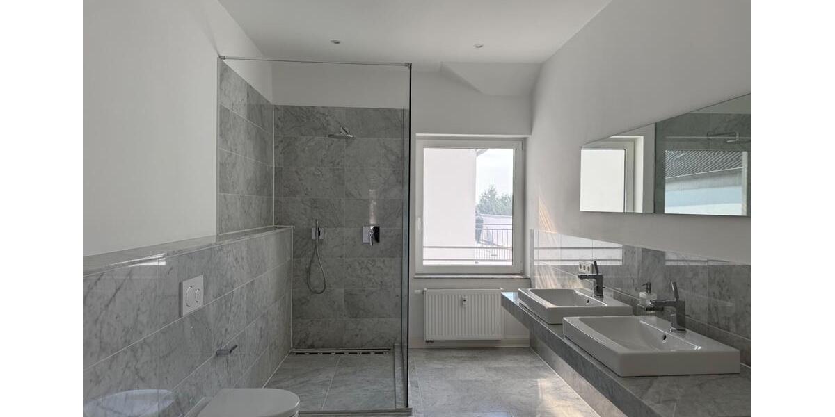 Maisonettenwohnung Solingen Ohligs - 2 Zimmer, 130 m&sup2;, 1.500&euro; | Angebot:25793322