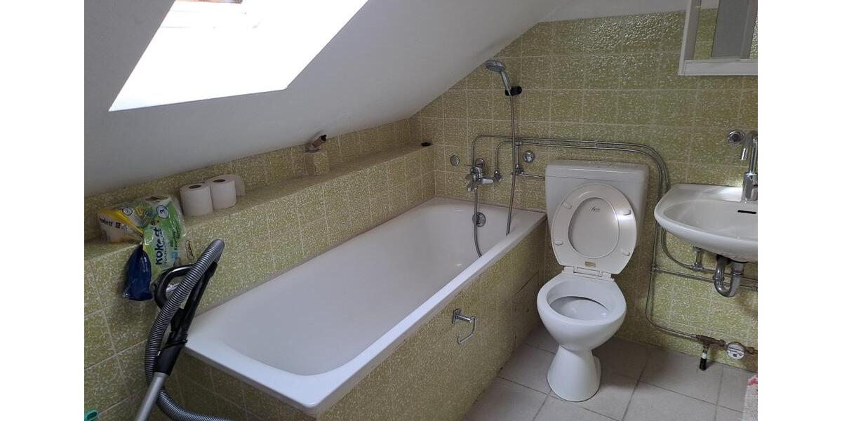 Dachgeschoßwohnung Krefeld - 1 Zimmer, 56 m&sup2;, 448&euro; | Angebot:25541251