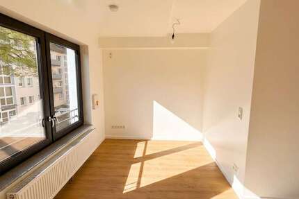 Wohnung Mülheim a. d. Ruhr - 1 Zimmer, 45 m&sup2;, 650&euro; | Angebot:26071422