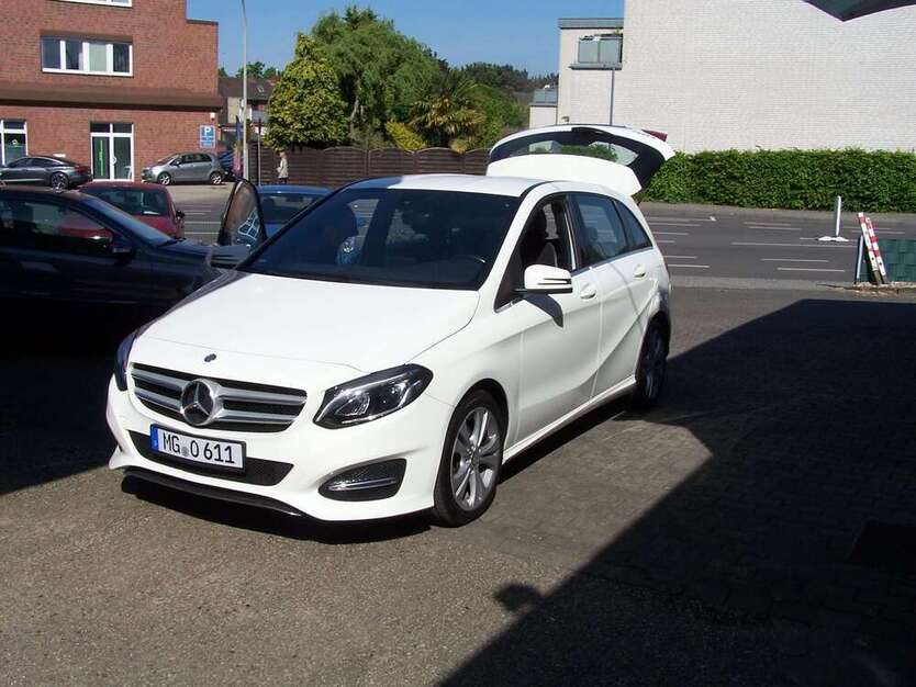 B 200