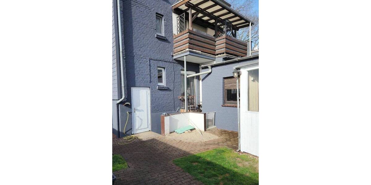 Mehrfamilienhaus, Wohnhaus Oberhausen Sterkrade-Mitte - 8 Zimmer, 201 m&sup2;, 289.000&euro; | Angebot:26908926