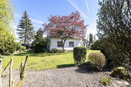 Grundstück zu verkaufen in Neuss 695.000 € 825 m²