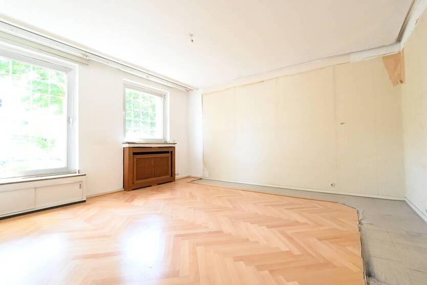 Teilvermietetes Mehrfamilienhaus mit Potenzial in bevorzugter Lage von Ddorf-Stockum 1 zimmer