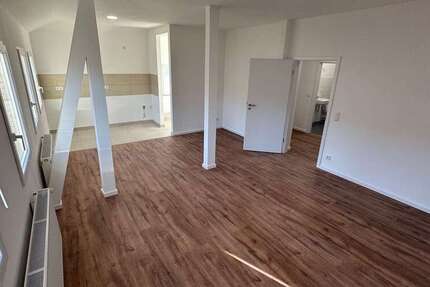 Wohnung Düsseldorf Stadtbezirk 5 - 3 Zimmer, 90 m&sup2;, 1.250&euro; | Angebot:24786444