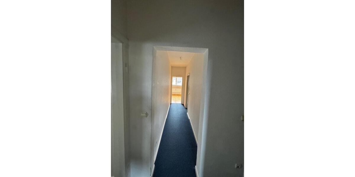 Wohn- und geschäftshaus mit Garagen in Duisburg Buchholz 12 zimmer