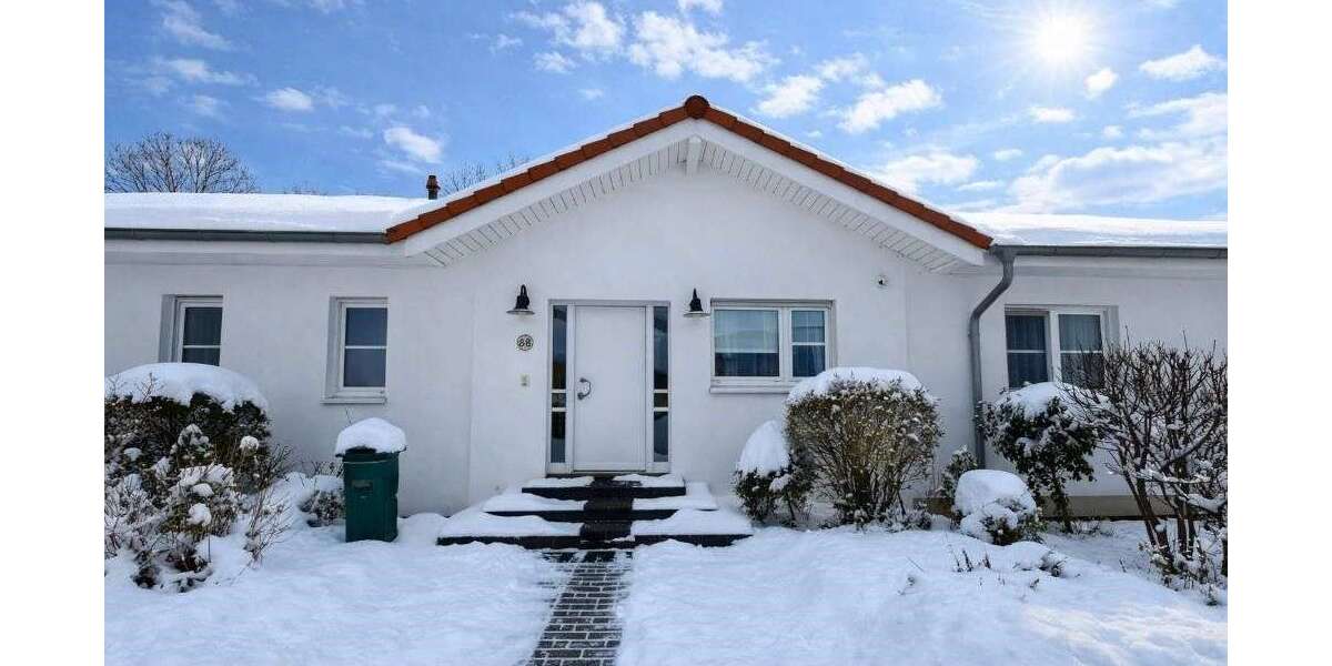 Haus zum Kaufen in Düsseldorf 650.000 € 144.69 m² 4 zimmer