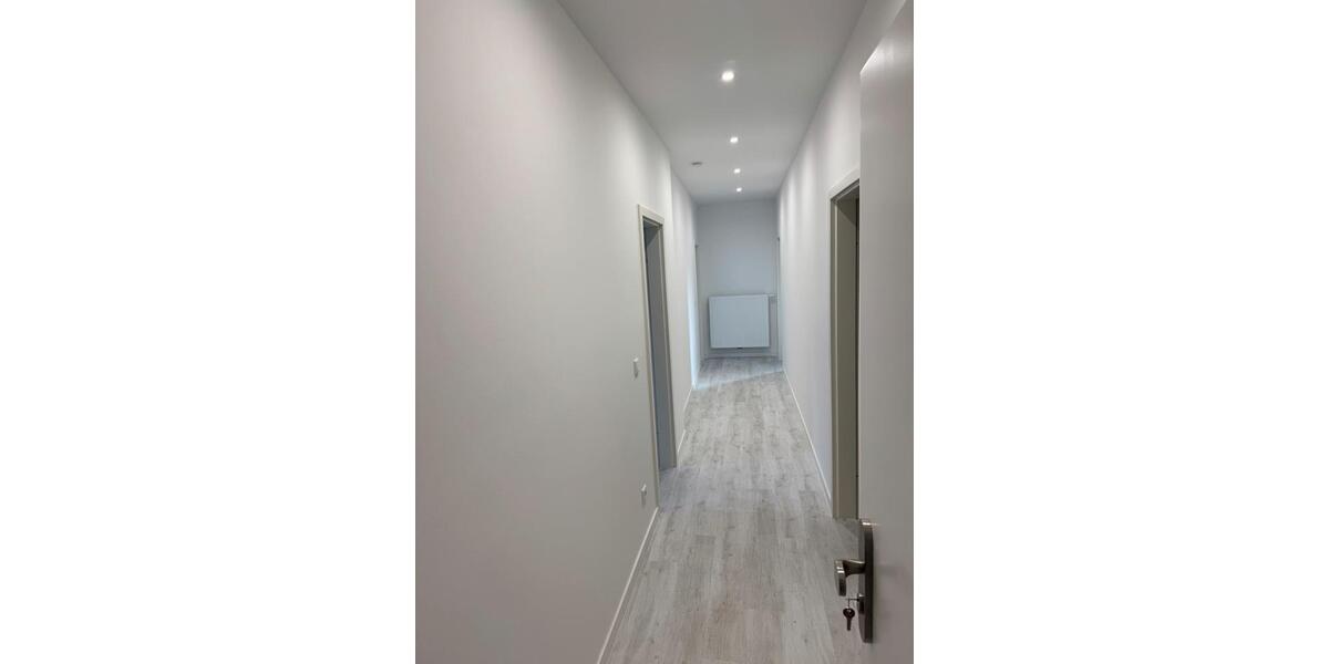 Wohnung, neu saniert, Erstbezug, 80m2, drei Zimmer, möbliert 3 zimmer