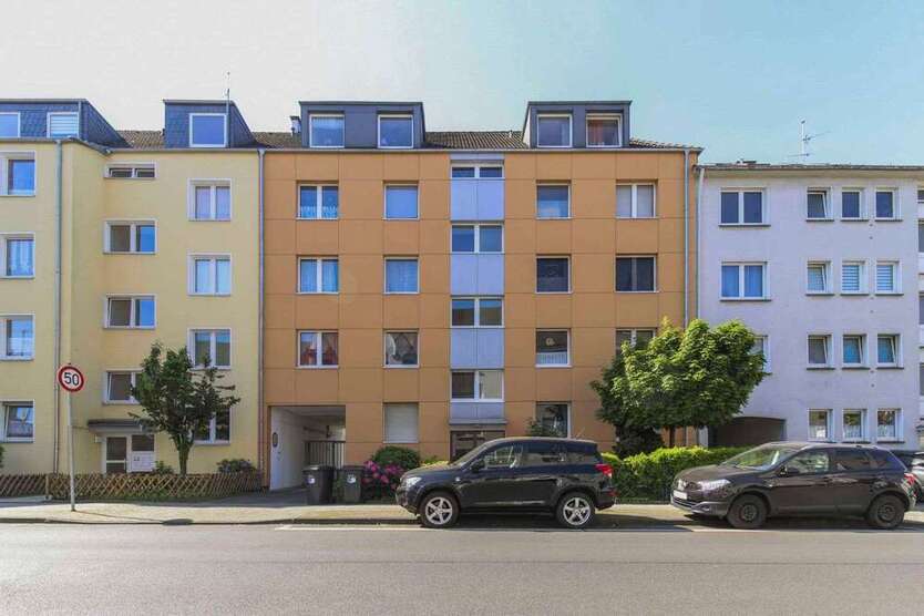 Wohnung zum Kaufen in Mülheim an der Ruhr 198.000 € 141.44 m²