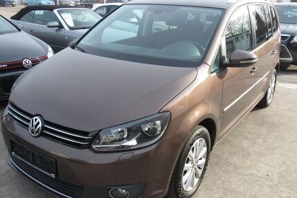 VW Touran 215.000 km 6.900 € Leverkusen 51371