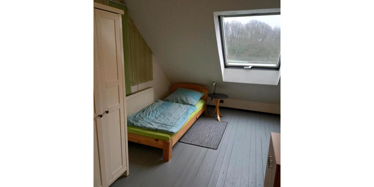 Einfamilienhaus Solingen Central - 3 Zimmer, 65 m&sup2;, 700&euro; | Angebot:25378276