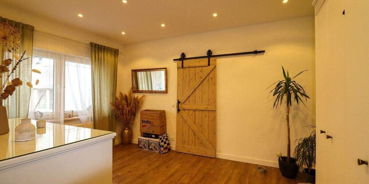 Doppelhaushälfte Grevenbroich Stadtmitte - 4 Zimmer, 104 m&sup2;, 350.000&euro; | Angebot:24739890