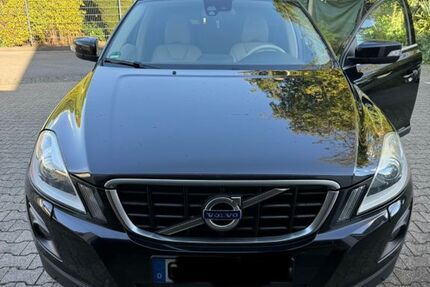 Volvo XC60 207.000 km 8.900 &euro; Leichlingen 42799