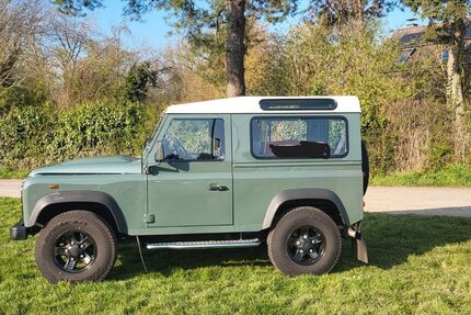 Land Rover Defender 121.000 km 39.500 &euro; Korschenbroich 41352
