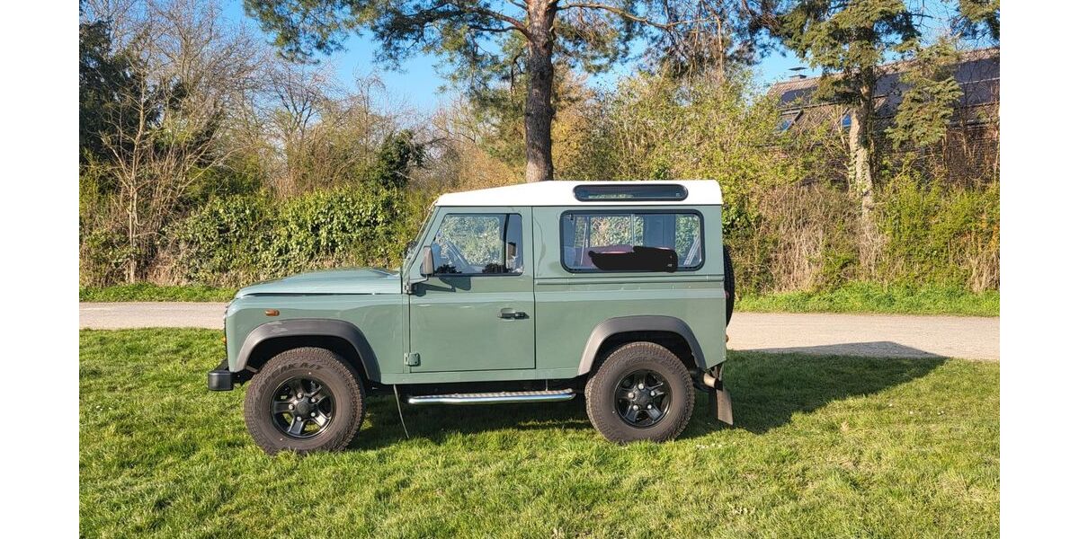 Land Rover Defender 121.000 km 39.500 &euro; Korschenbroich 41352