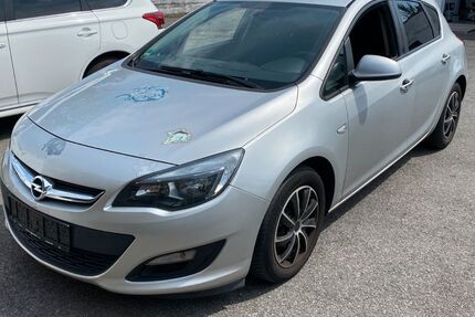 Opel Astra 185.000 km 3.300 &euro; Monheim 40789