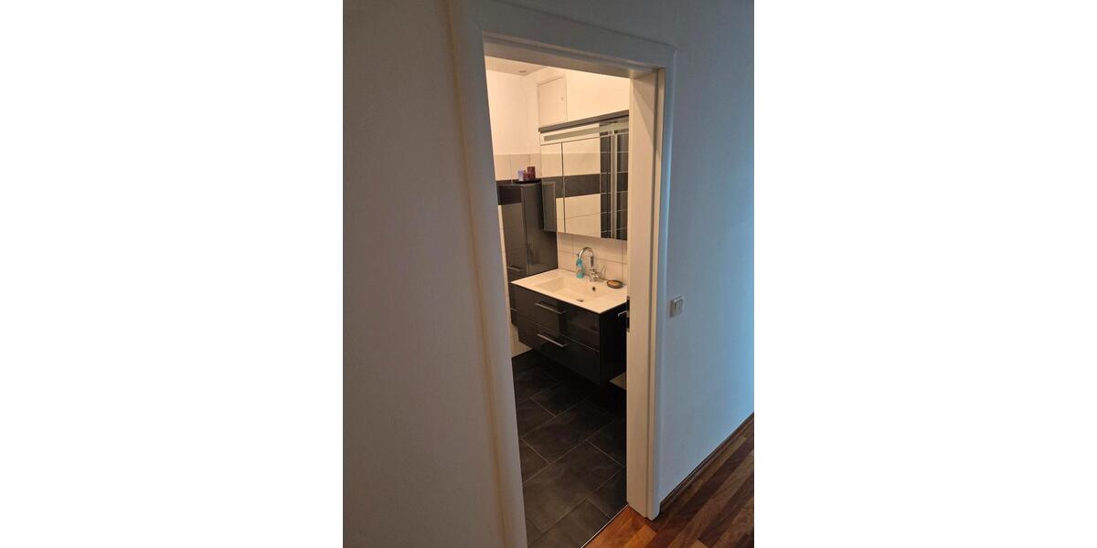 Etagenwohnung Wuppertal Eckbusch - 3 Zimmer, 96 m&sup2;, 252.000&euro; | Angebot:25636924