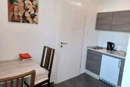 Apartment, Hehn, voll möbliert mit Gartennutzung 1 zimmer