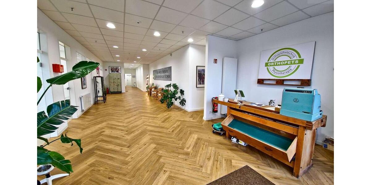 Attraktive Gewerbeeinheit mit moderner Technik und 6 Stellplätzen im Kempener Gewerbegebiet zimmer