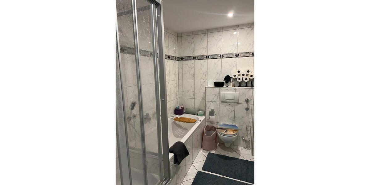 Etagenwohnung Mönchengladbach Süd - 2 Zimmer, 84 m&sup2;, 1.085&euro; | Angebot:25381597