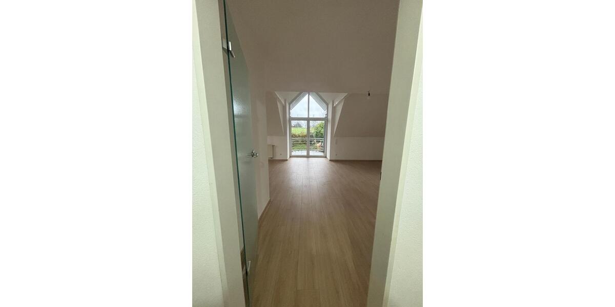 Frisch Renovierte 3 Zimmer Wohnung in ruhiger Lage 3 zimmer