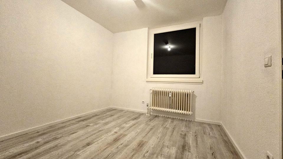 Etagenwohnung Neuss Holzheim - 3 Zimmer, 85 m&sup2;, 890&euro; | Angebot:25562416