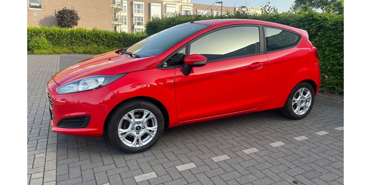 Ford Fiesta 104.800 km 4.599 &euro; Langenfeld 40764