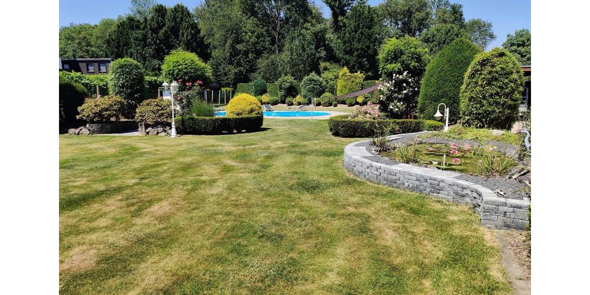 Einfamilienhaus Korschenbroich - 4 Zimmer, 150 m&sup2;, 585.000&euro; | Angebot:27121111