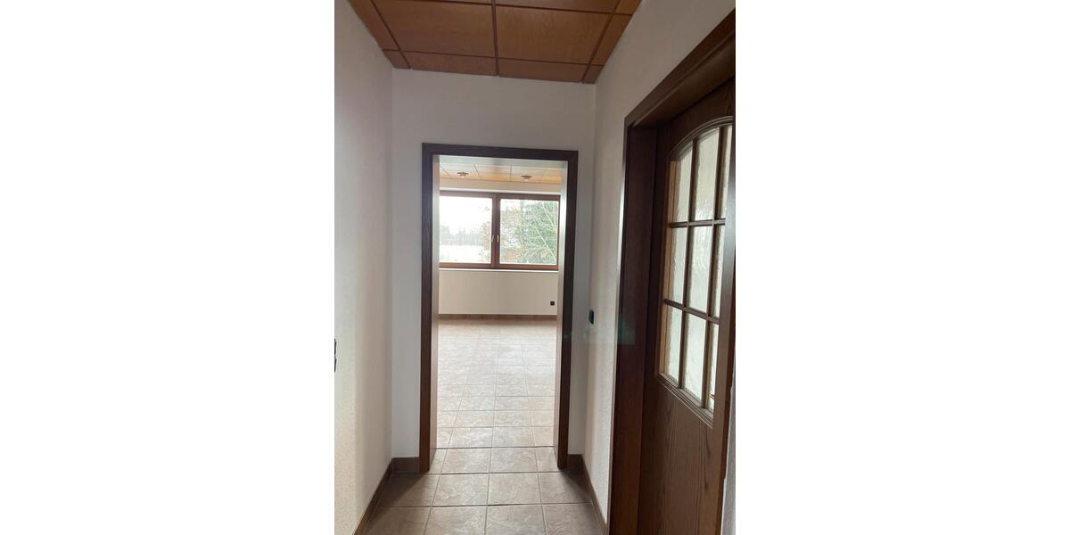 Dachgeschoßwohnung Mönchengladbach West - 2 Zimmer, 70 m&sup2;, 690&euro; | Angebot:25459987