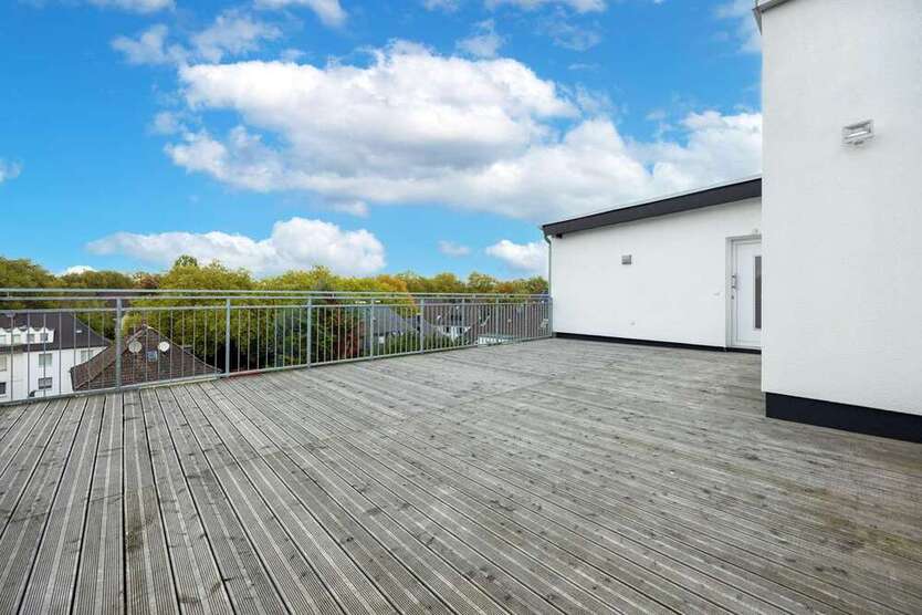 Wohnung zum Mieten in Duisburg 1.726 € 172.6 m²