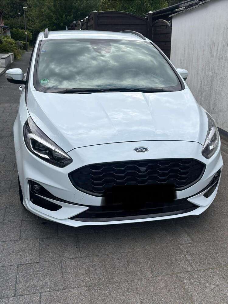 S-Max