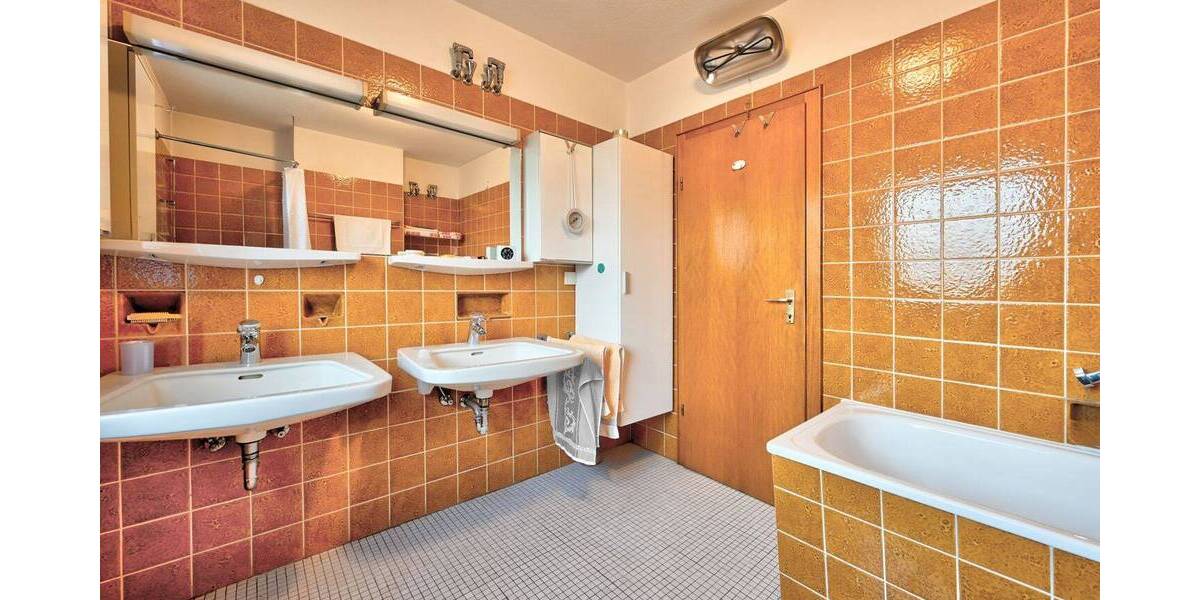 Reihenmittelhaus Mülheim an der Ruhr Heißen-Fulerum - 5 Zimmer, 125 m&sup2;, 300.000&euro; | Angebot:26274056