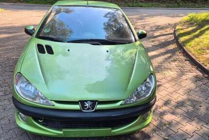 Peugeot 206 180.000 km 1.999 € Essen 45356