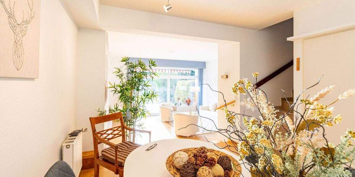 Reihenmittelhaus Neuss Rosellen - 4 Zimmer, 139 m&sup2;, 497.000&euro; | Angebot:24138668