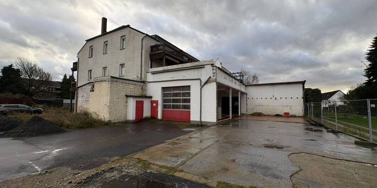 Mehrfamilienhaus, Wohnhaus Leverkusen Hitdorf - 3 Zimmer, 1 m&sup2;, 1.950.000&euro; | Angebot:25696912