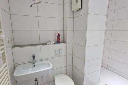 Kompakte, modernes Bad, gut gelegene Wohnung in Osterfeld 2 zimmer