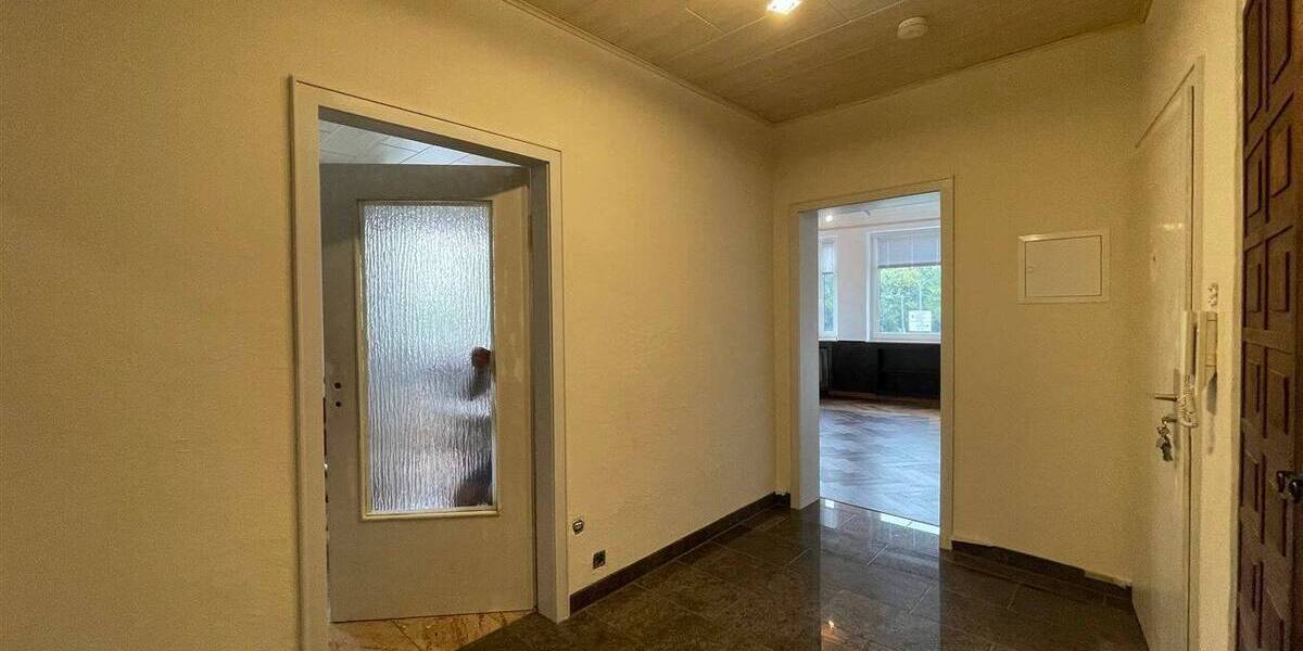 Etagenwohnung Düsseldorf Unterbilk - 3 Zimmer, 85 m&sup2;, 399.000&euro; | Angebot:26597069