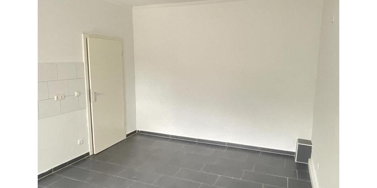 Etagenwohnung Duisburg Duisburg-Mitte - 2 Zimmer, 61 m&sup2;, 499&euro; | Angebot:26125162