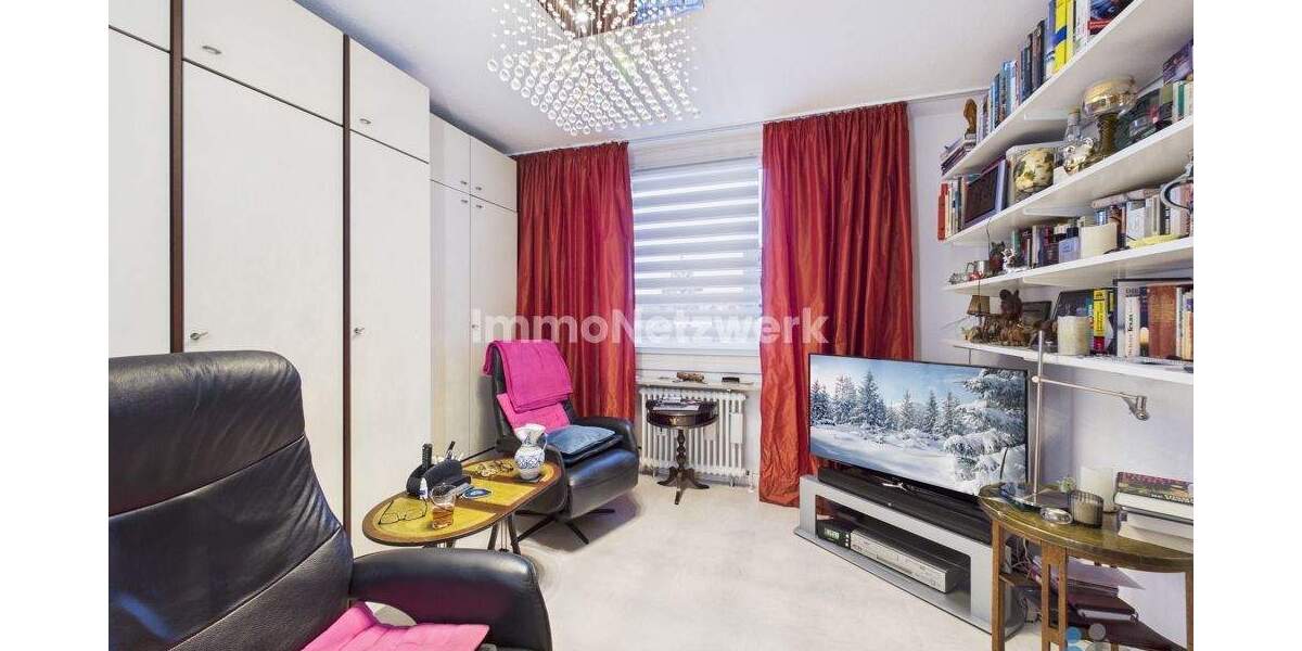 Etagenwohnung Neuss Innenstadt - 3 Zimmer, 78 m&sup2;, 275.000&euro; | Angebot:25821775