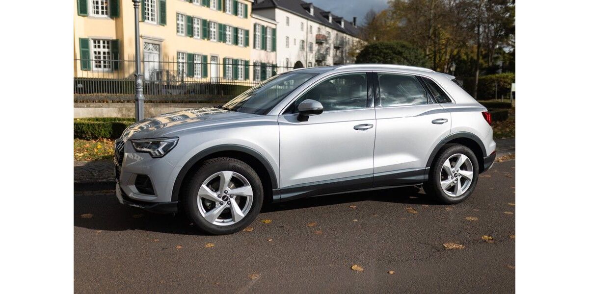 Audi Q3 33.000 km 26.900 &euro; Ratingen 40878