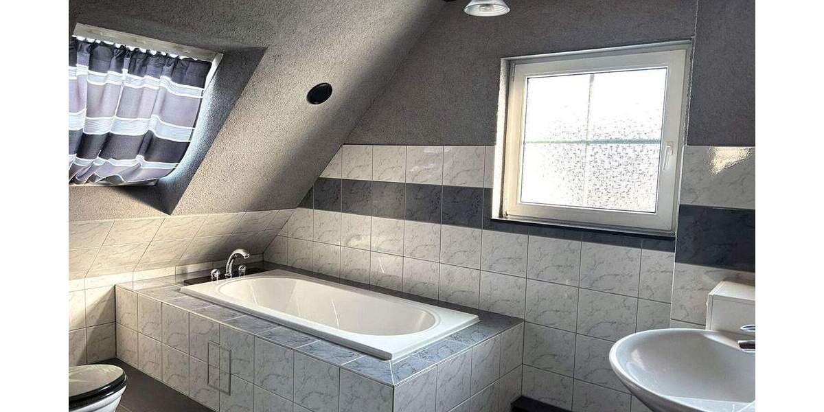 Modernes Einfamilienhaus in der Nähe des Hildener Stadtwalds 3 zimmer