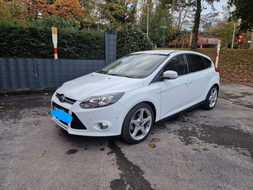 Ford Focus 85.787 km 8.200 € Solingen 42697