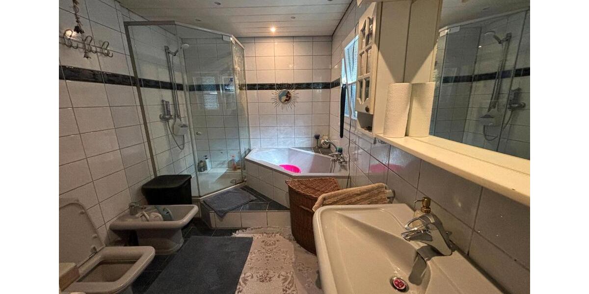 Bauernhaus, Landhaus Mönchengladbach Süd - 3 Zimmer, 140 m&sup2;, 1.700&euro; | Angebot:25057869