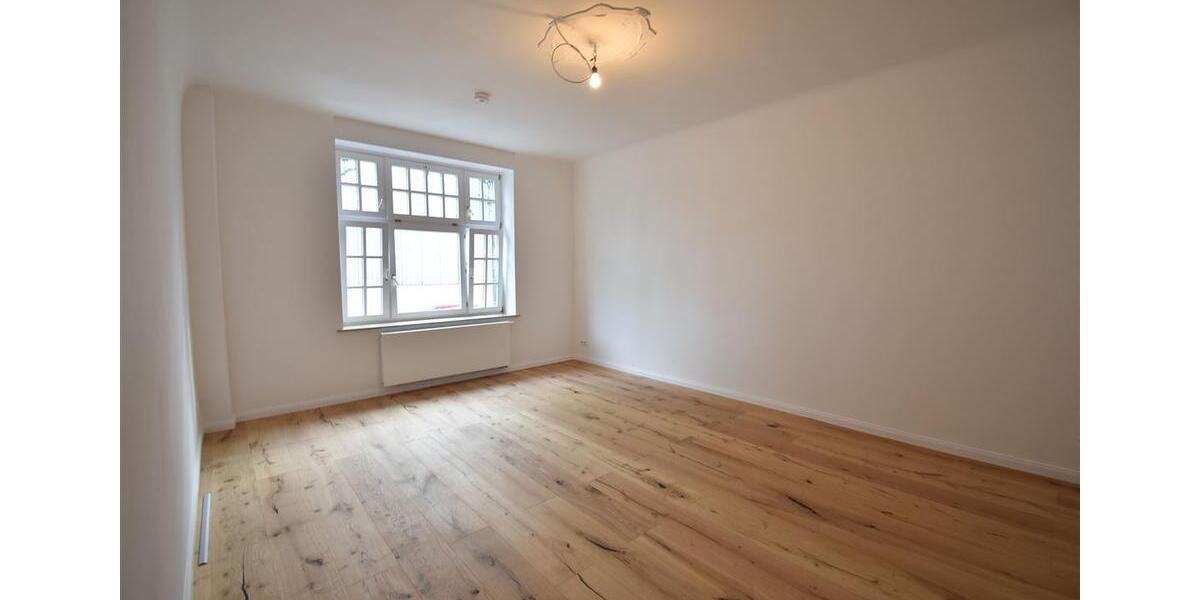 Etagenwohnung Düsseldorf Heerdt - 2 Zimmer, 75 m&sup2;, 1.250&euro; | Angebot:22619460