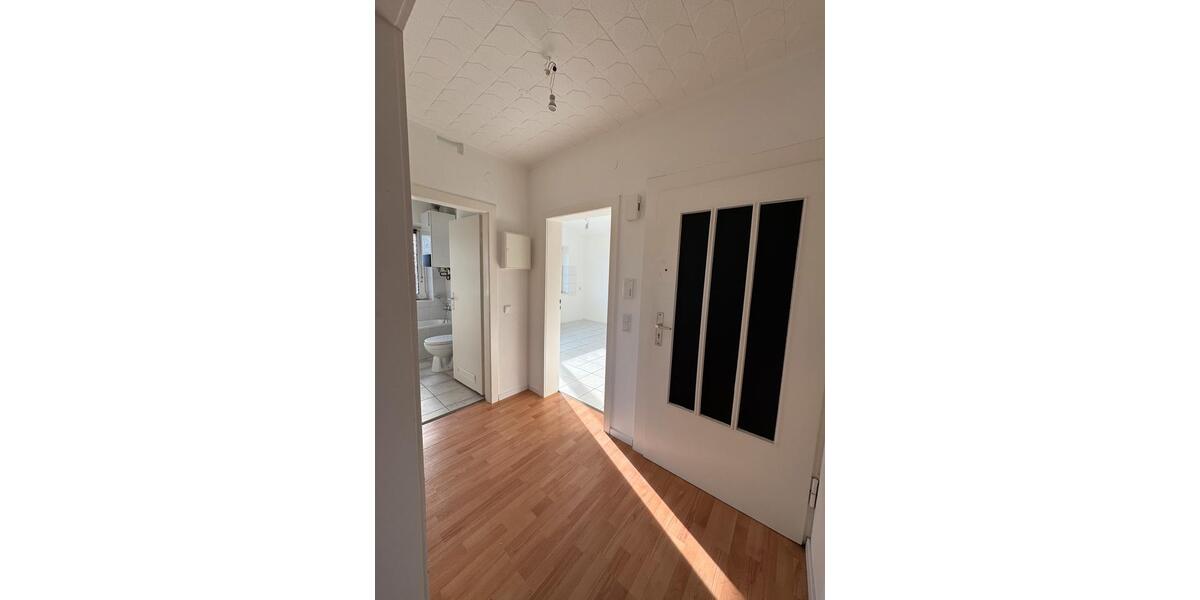 Etagenwohnung Wuppertal Gemarkung Barmen - 5 Zimmer, 62 m&sup2;, 550&euro; | Angebot:25409335