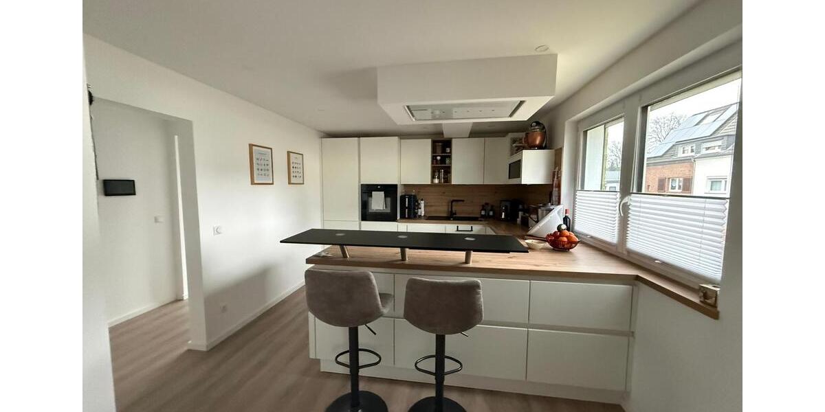 Doppelhaushälfte Leverkusen - 4 Zimmer, 135 m&sup2;, 2.350&euro; | Angebot:26041628