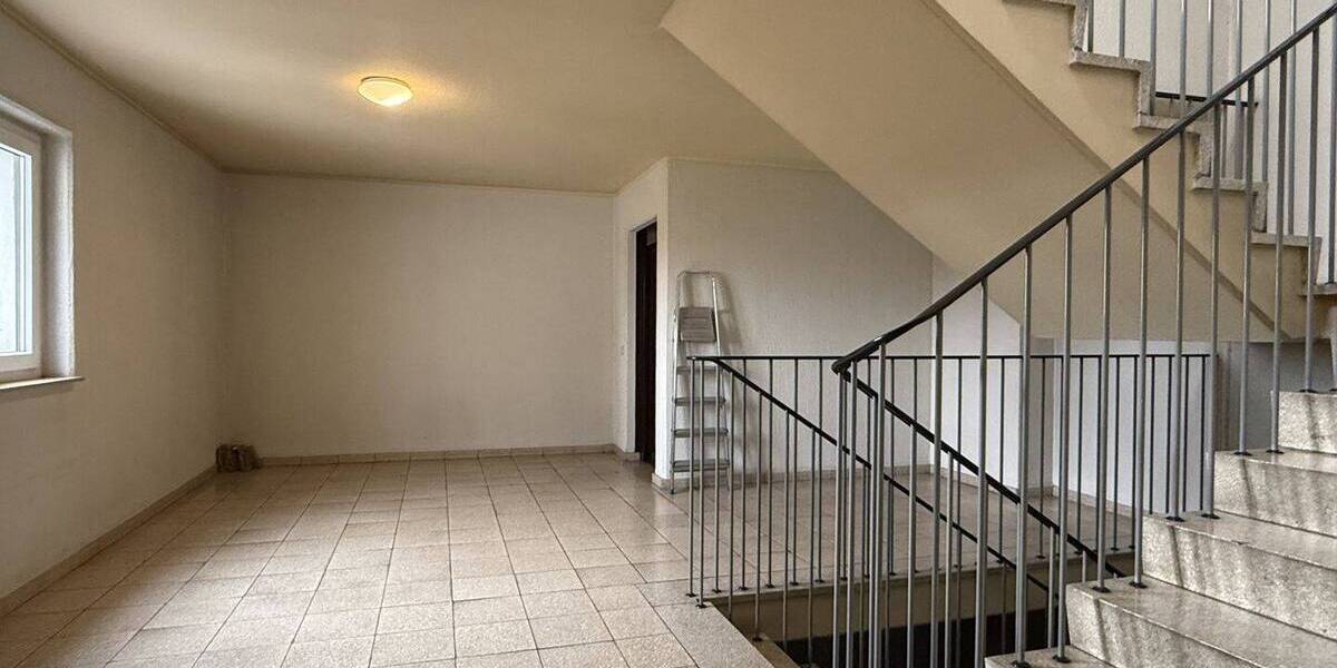Etagenwohnung Krefeld Cracau - 4 Zimmer, 138 m&sup2;, 203.000&euro; | Angebot:26902305
