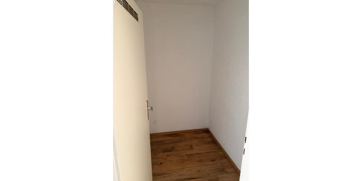 Erdgeschoßwohnung Duisburg Essenberg - 3 Zimmer, 88 m&sup2;, 540&euro; | Angebot:25646850